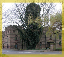 Taxis in Hanworth